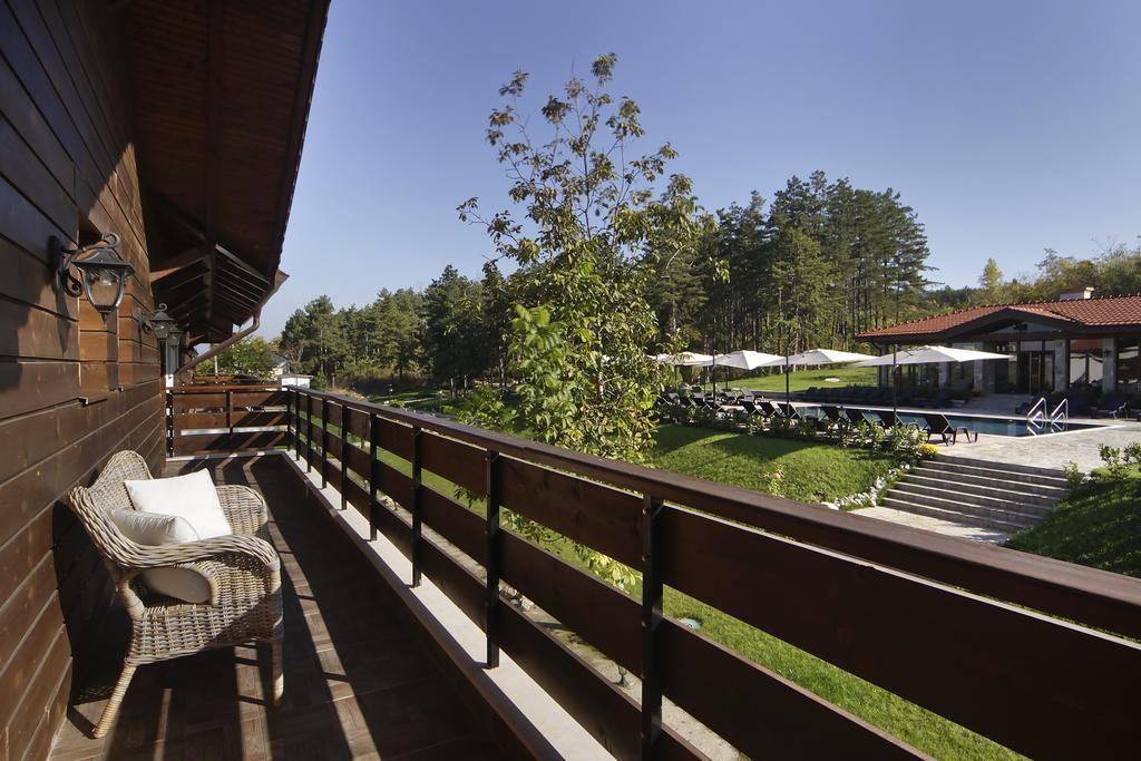 Esterra Vini Guest House Perushtitsa Exterior foto
